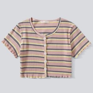 (FREE for any 2 purchases) pink crop tee